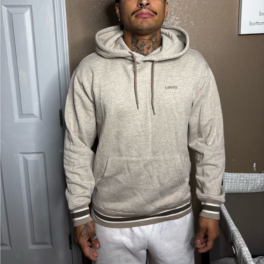 Levi's Men's Light Beige Pullover Hoodie